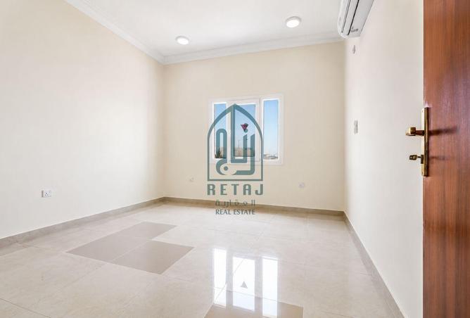 60111988 - Property Image 2