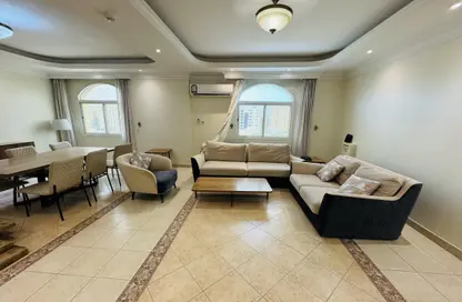 Apartment - 2 Bedrooms - 3 Bathrooms for rent in Al Zubair Bakkar Street - Al Sadd - Doha