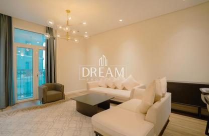 Apartment - 2 Bedrooms - 4 Bathrooms for rent in Floresta Gardens - Floresta Gardens - The Pearl Island - Doha