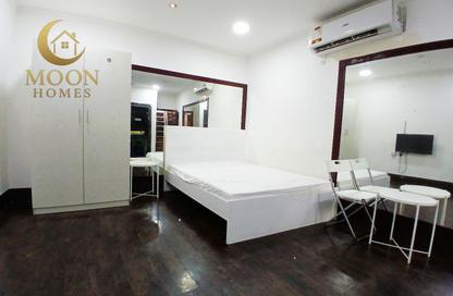 Apartment - Studio - 1 Bathroom for rent in Umm Ghuwailina 4 - Umm Ghuwailina - Doha Apartment - Studio - 1 Bathroom for rent in Umm Ghuwailina 4 - Umm Ghuwailina - Doha