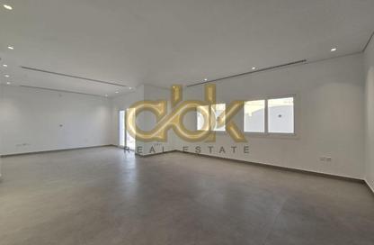 Villa - 4 Bedrooms - 3 Bathrooms for rent in Umm Al Seneem Street - Ain Khaled - Doha