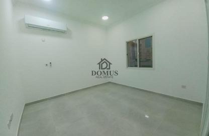 Apartment - 2 Bedrooms - 2 Bathrooms for rent in Thabit Bin Zaid Street - Al Mansoura - Doha