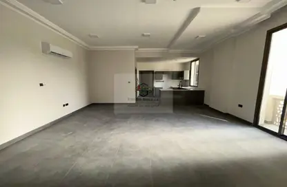 Apartment - 2 Bedrooms - 3 Bathrooms for rent in Bin Omran 28 - Fereej Bin Omran - Doha