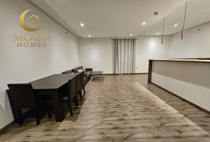 1002105 - Property Image 2