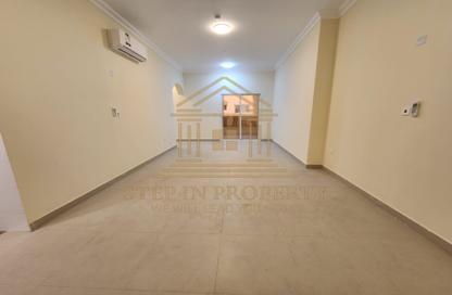 Apartment - 3 Bedrooms - 3 Bathrooms for rent in Al Jazeera Street - Fereej Bin Mahmoud North - Fereej Bin Mahmoud - Doha