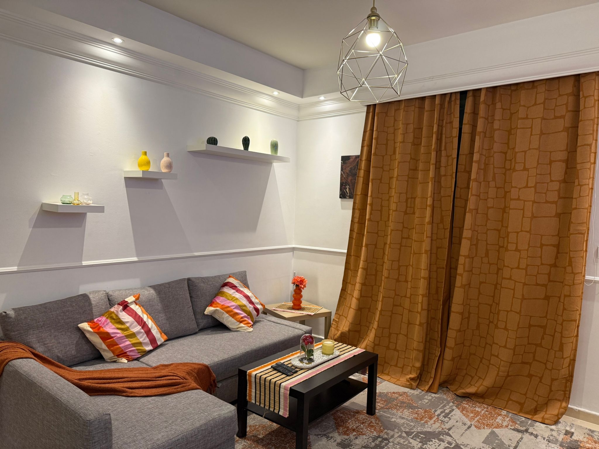 LUXURY UPGRADE 1BEDROOM FULLY FURNISHED 2 BALCONY thumbnail 2