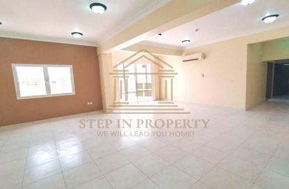Apartment - 2 Bedrooms - 2 Bathrooms for rent in Al Mansoura - Al Mansoura - Doha