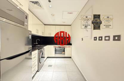 Apartment - 1 Bedroom - 2 Bathrooms for rent in Salaja Street - Doha Al Jadeed - Doha