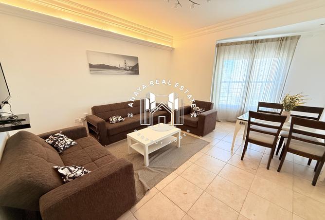 1021686 - Property Image 2