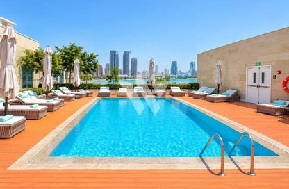Apartment - 1 - 2 for sale in Crystal Residence - Gewan Island - The Pearl Island - Doha