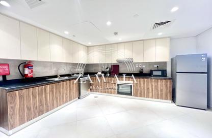 Apartment - Studio - 2 Bathrooms for rent in La Plage West - La Plage - The Pearl Island - Doha