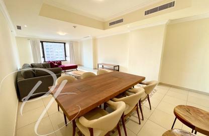 Apartment - 1 - 2 for sale in Tower 29 - Porto Arabia - The Pearl Island - Doha