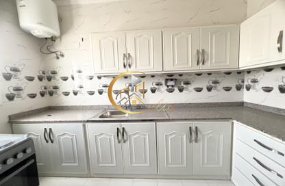 Apartment - 2 Bedrooms - 2 Bathrooms for rent in Al Nasr Street - Al Nasr - Doha