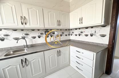 Apartment - 2 Bedrooms - 2 Bathrooms for rent in Al Nasr Street - Al Nasr - Doha
