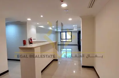 Apartment - 1 Bedroom - 2 Bathrooms for rent in West Porto Drive - Porto Arabia - The Pearl Island - Doha