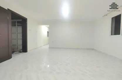 Apartment - 2 Bedrooms - 2 Bathrooms for rent in Anas Street - Fereej Bin Mahmoud North - Fereej Bin Mahmoud - Doha