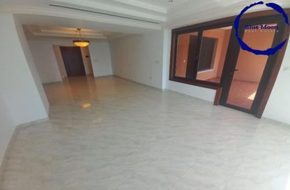 Apartment - 2 Bedrooms - 3 Bathrooms for rent in East Porto Drive - Porto Arabia - The Pearl Island - Doha