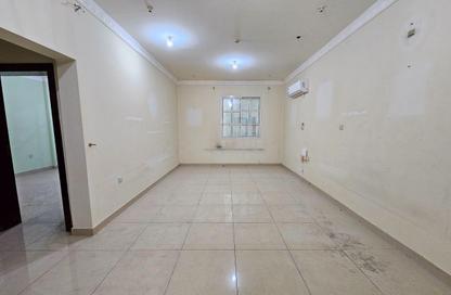 Apartment - 2 Bedrooms - 2 Bathrooms for rent in Muntazah 7 - Al Muntazah - Doha