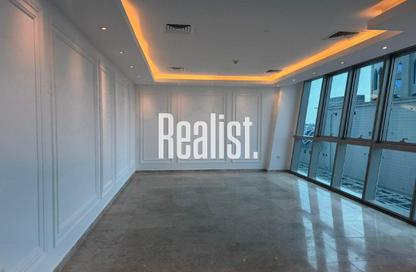 Apartment - 3 Bedrooms - 5 Bathrooms for rent in Zig Zag Tower A - Zig Zag Towers - West Bay - Doha