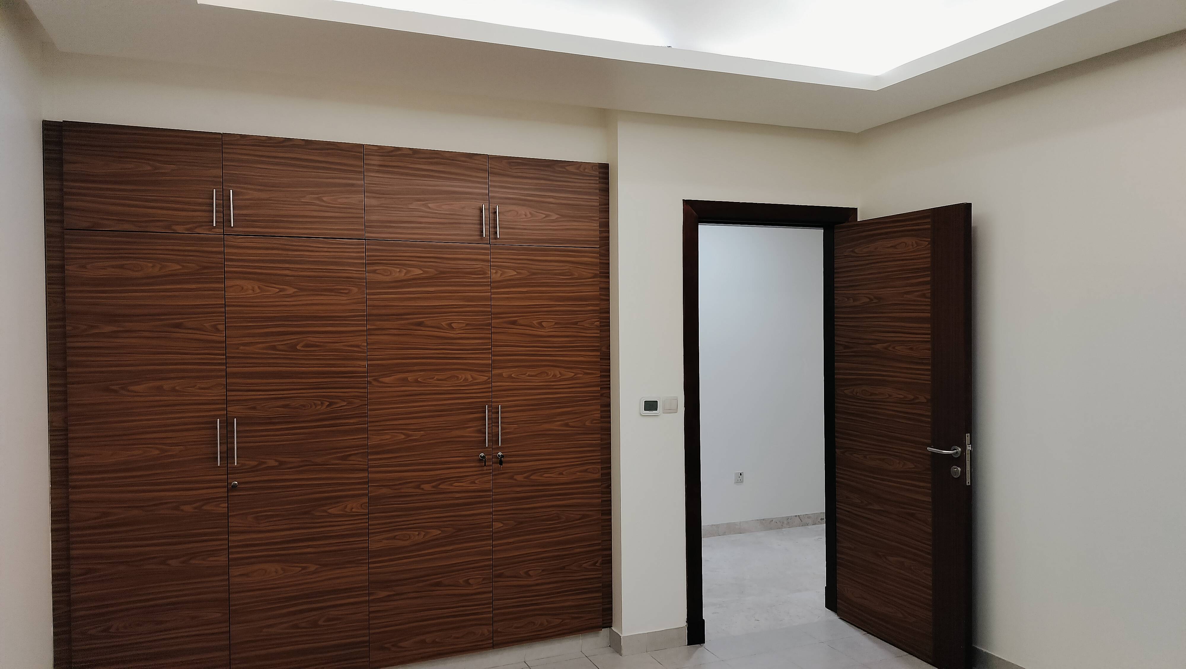 Semi furnished I 3 Bedroom plus maid I Qatar cool thumbnail 9