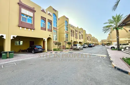 مجمع سكني - 4 غرف نوم - 5 حمامات للايجار في شارع  بو هامو - أبو هامور - الدوحة