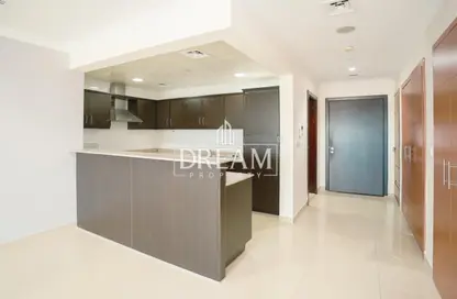 Apartment - Studio - 1 Bathroom for rent in Porto Arabia - The Pearl Island - Doha