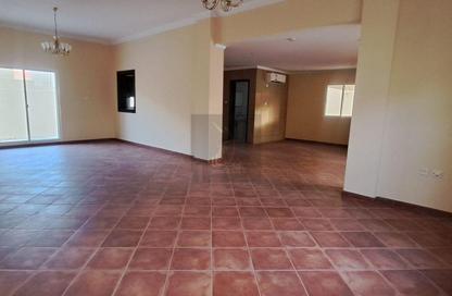 Compound - 3 Bedrooms - 3 Bathrooms for rent in Al Thumama - Al Thumama - Doha