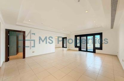 Apartment - 2 Bedrooms - 3 Bathrooms for sale in East Porto Drive - Porto Arabia - The Pearl Island - Doha Apartment - 2 Bedrooms - 3 Bathrooms for sale in East Porto Drive - Porto Arabia - The Pearl Island - Doha