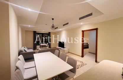 Apartment - 1 Bedroom - 2 Bathrooms for rent in Porto Arabia - The Pearl Island - Doha