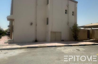 Villa - 5 Bedrooms - 4 Bathrooms for rent in Ezdan Village 3 - Ezdan Village - Al Wakra