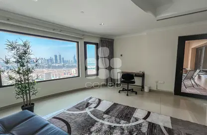 Apartment - 1 Bedroom - 2 Bathrooms for rent in East Porto Drive - Porto Arabia - The Pearl Island - Doha