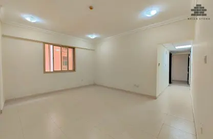 Apartment - 2 Bedrooms - 1 Bathroom for rent in Al Sadd Road - Al Sadd - Doha