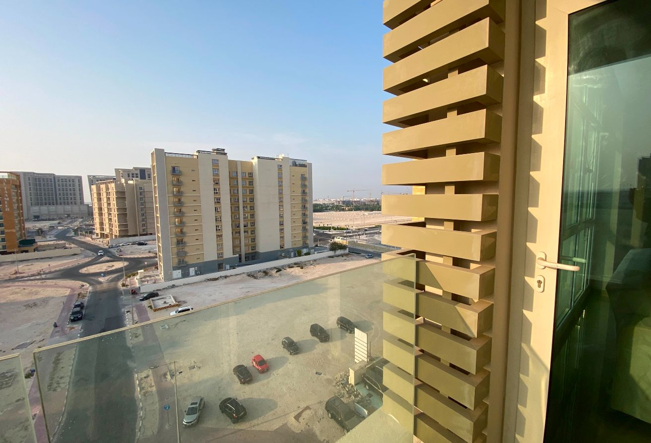 1 BHK with City View & Balcony thumbnail 5