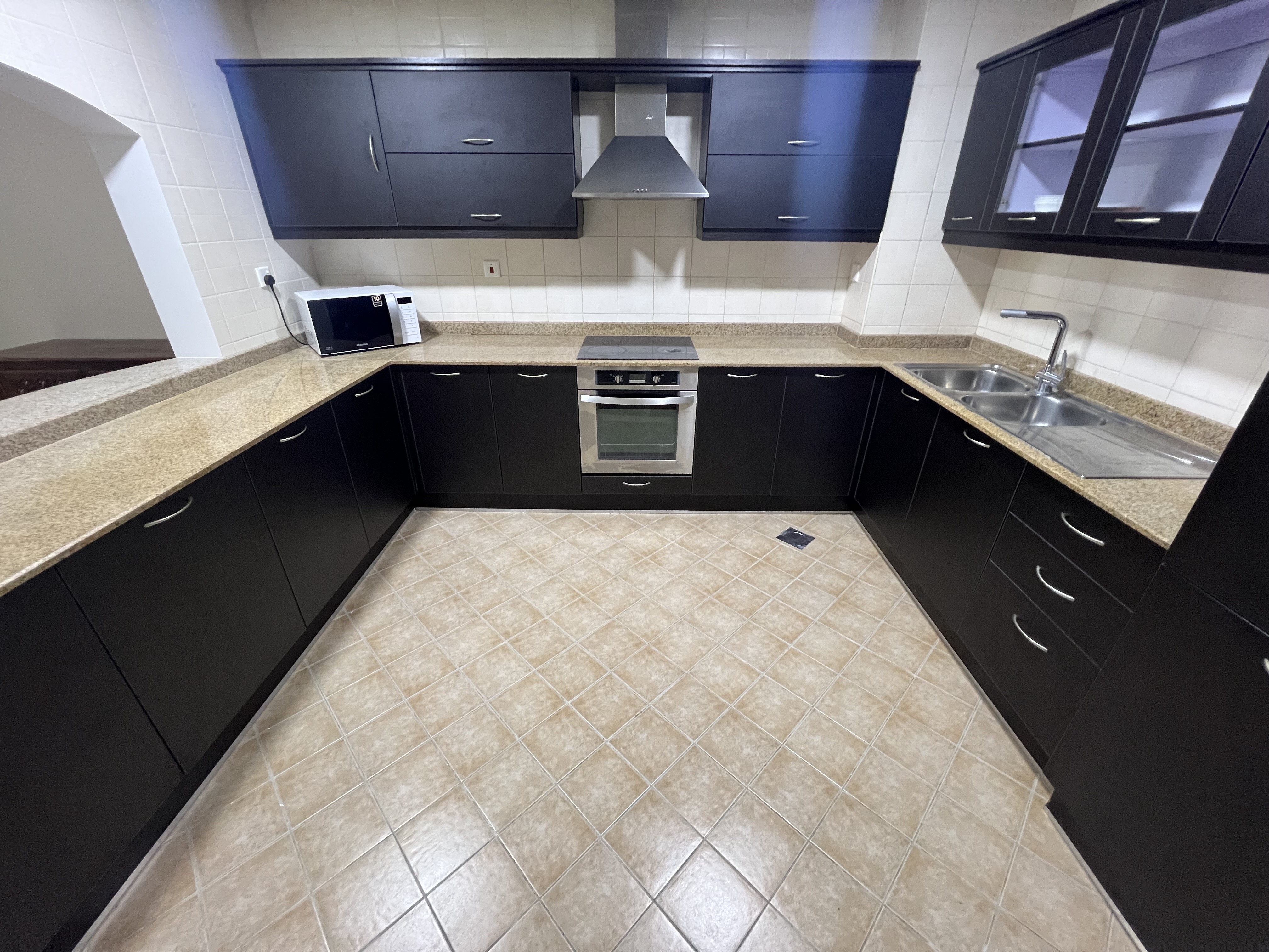 SPACIOUS STUDIO FULLY FURNISHED 5250 ONLY HOT DEAL thumbnail 12