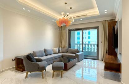 Apartment - 2 Bedrooms - 2 Bathrooms for rent in Giardino Apartments - The Pearl Island - Doha