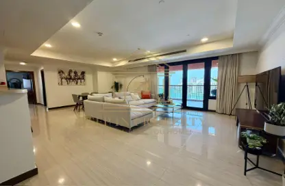 Apartment - 2 Bedrooms - 2 Bathrooms for rent in Viva West - Viva Bahriyah - The Pearl Island - Doha