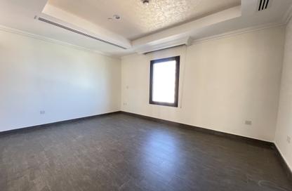 Apartment - 1 Bedroom - 2 Bathrooms for rent in East Porto Drive - Porto Arabia - The Pearl Island - Doha