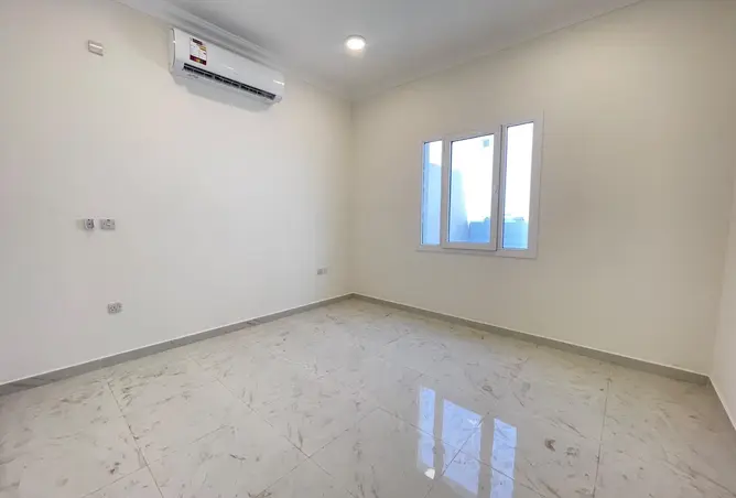 62183762 - Property Image 2