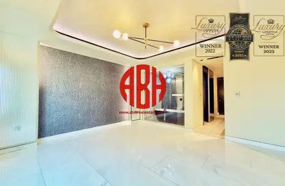 شقة - 3 غرف نوم - 4 حمامات للايجار في طريق بورتو الشرقي - بورتو أرابيا - جزيرة اللؤلؤة - الدوحة