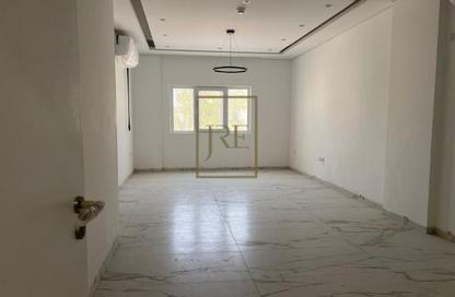 Apartment - 3 Bedrooms - 3 Bathrooms for rent in Fereej Kulaib - Doha