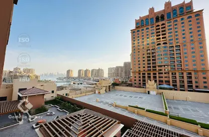 Apartment - 1 Bedroom - 2 Bathrooms for rent in West Porto Drive - Porto Arabia - The Pearl Island - Doha