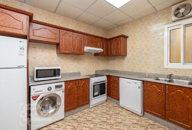 1002268 - Property Image 3