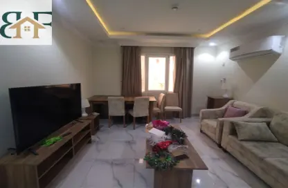 Apartment - 2 Bedrooms - 2 Bathrooms for rent in Umm Ghwailina Comm - Umm Ghuwalina - Umm Ghuwailina - Doha
