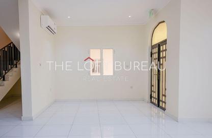 Villa - 5 - 5 for rent in Umm Salal Ali - Umm Salal Ali - Doha