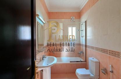 Villa - 5 Bedrooms - 4 Bathrooms for rent in Al Wakrah - Al Wakra Villa - 5 Bedrooms - 4 Bathrooms for rent in Al Wakrah - Al Wakra