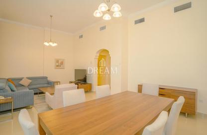 Apartment - 2 Bedrooms - 3 Bathrooms for rent in West Bay - West Bay - Doha