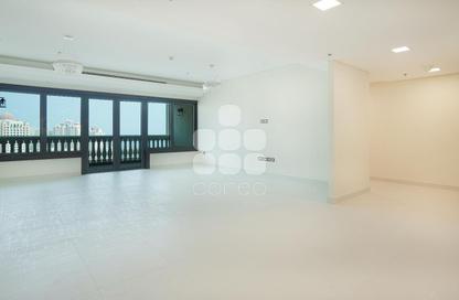 Apartment - 3 - 4 for rent in Tower 23 - Porto Arabia - The Pearl Island - Doha