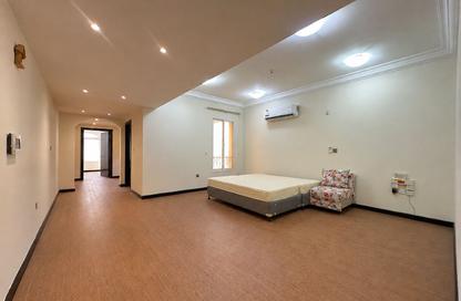Apartment - 2 Bedrooms - 2 Bathrooms for rent in Fereej Bin Mahmoud North - Fereej Bin Mahmoud - Doha Apartment - 2 Bedrooms - 2 Bathrooms for rent in Fereej Bin Mahmoud North - Fereej Bin Mahmoud - Doha