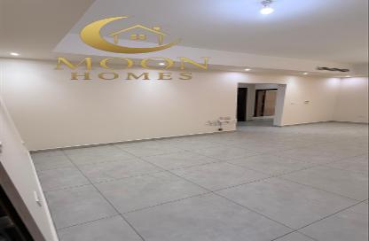Apartment - 2 Bedrooms - 2 Bathrooms for rent in Al Mansoura - Al Mansoura - Doha