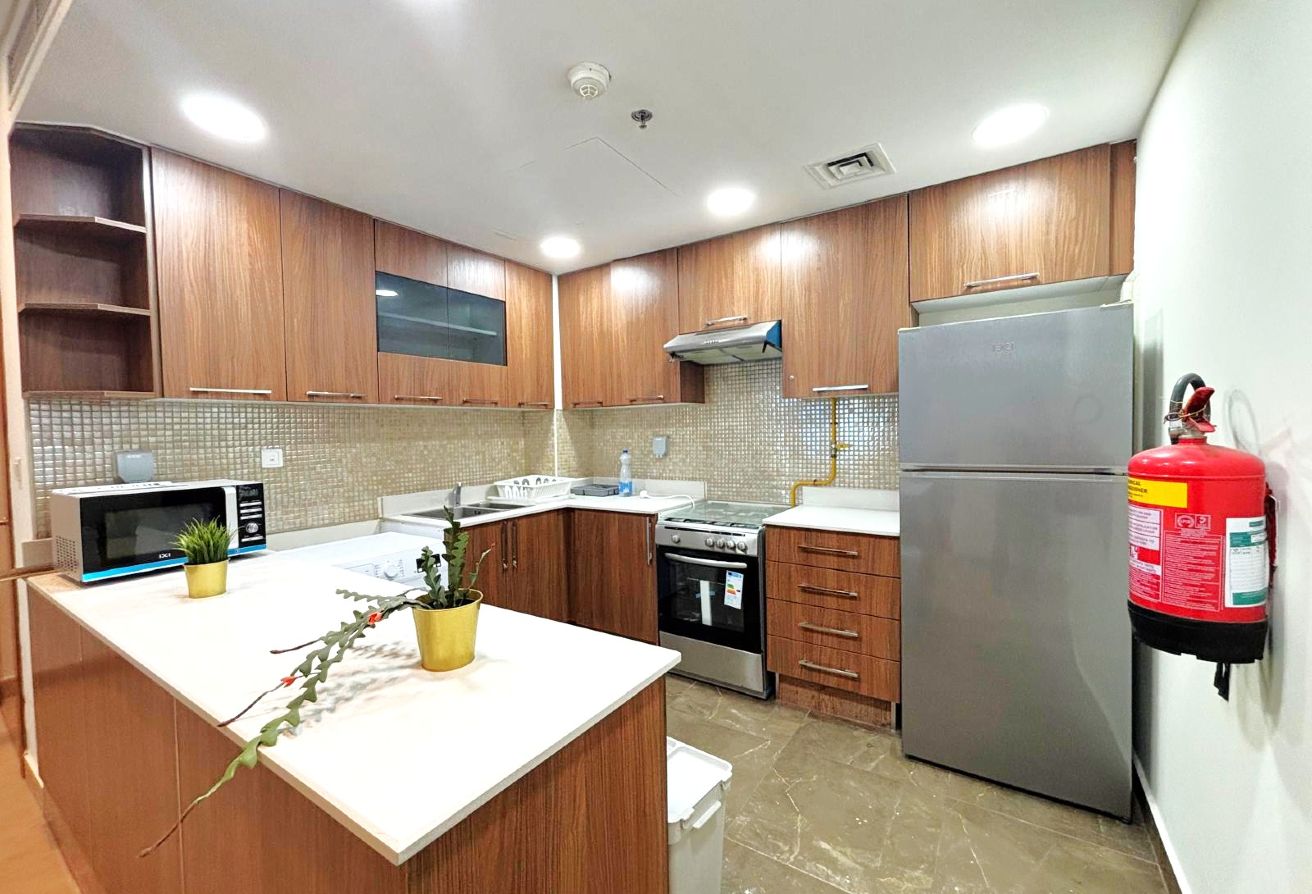 MODERN FURNISHED 2 BHK + BALCONY |AMENITIES ACCESS - apartment in Al Erkyah City